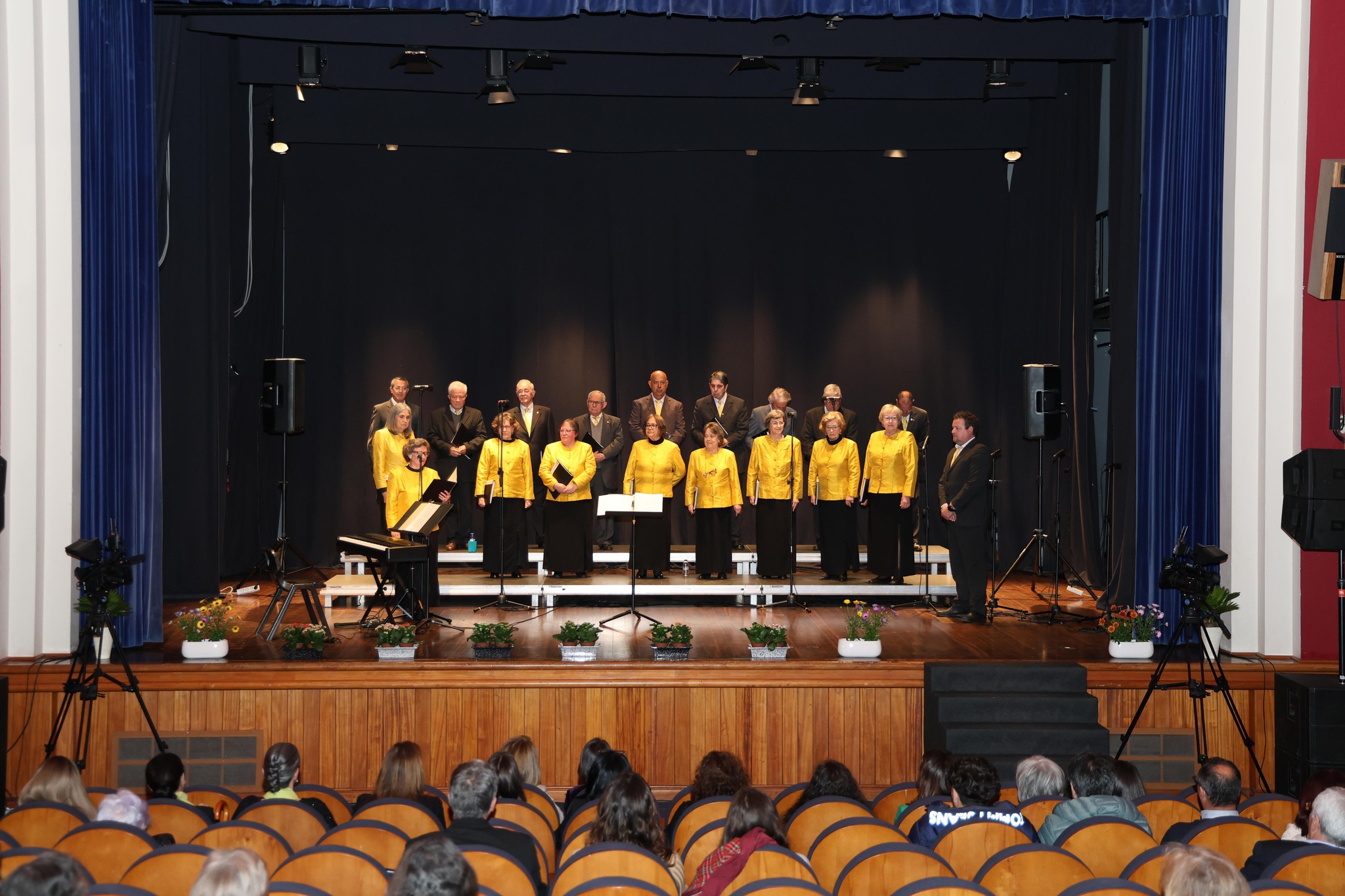Coral Polifónico de Ponte de Sor Soprou Trinta Velas