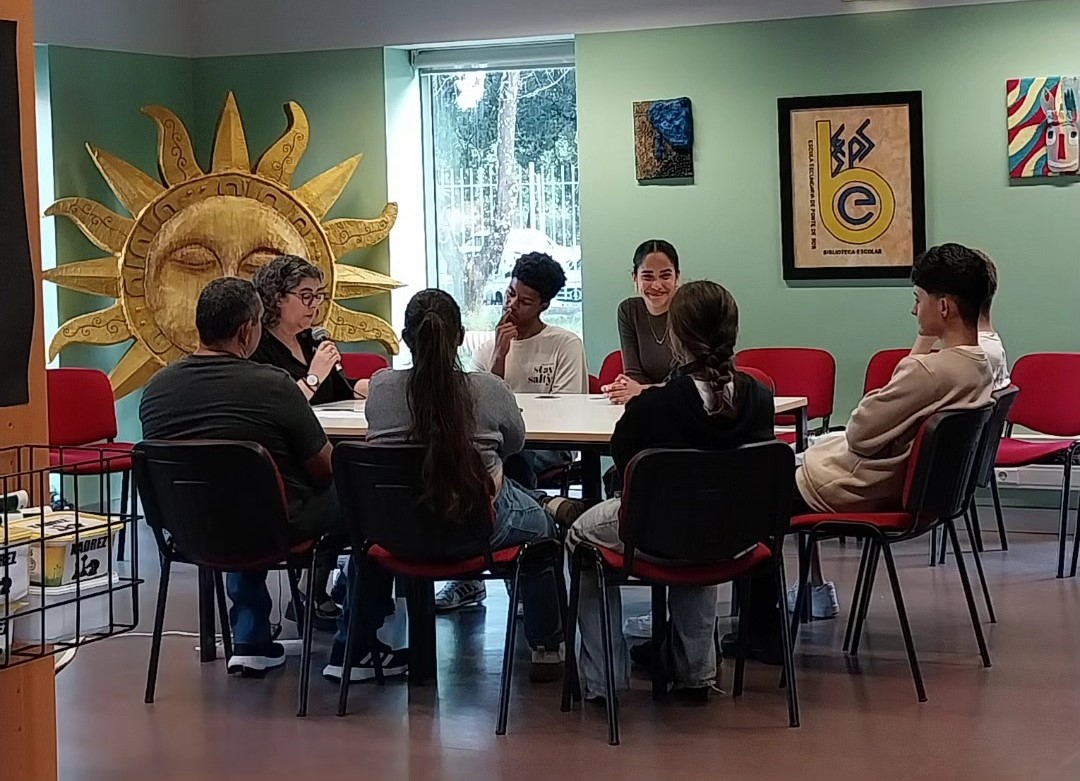 Mesa Redonda Promove Igualdade