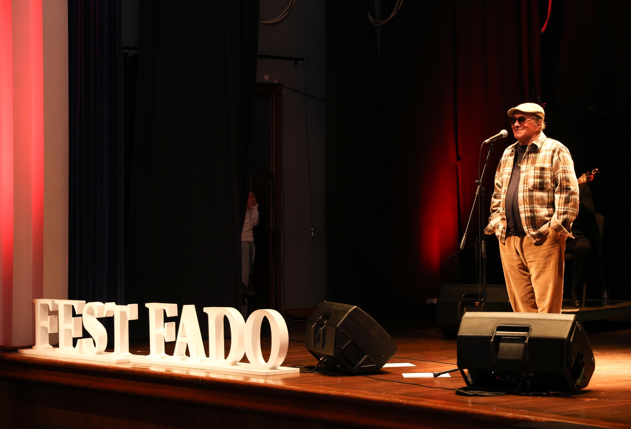 Fados com José Cid Foram Casa Cheia