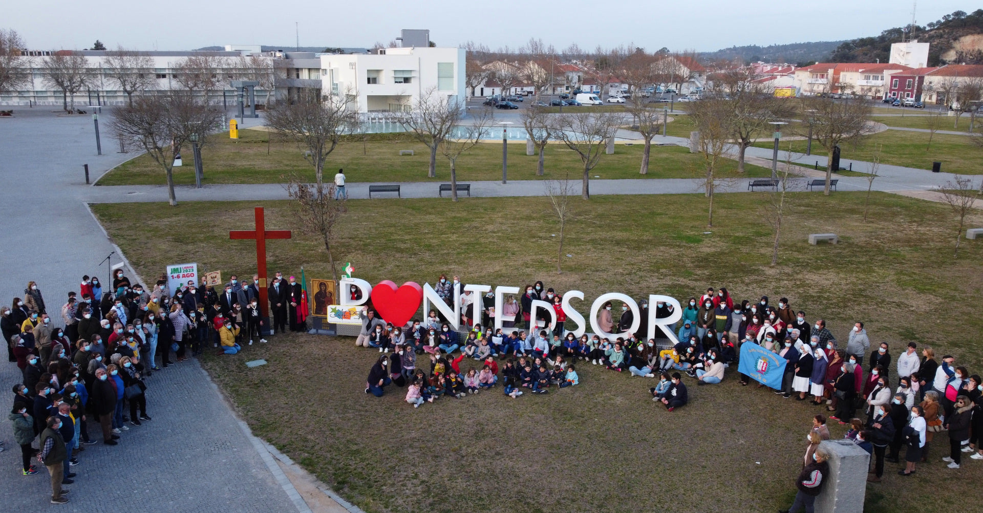 Símbolos da Jornada Mundial da Juventude em Ponte de Sor