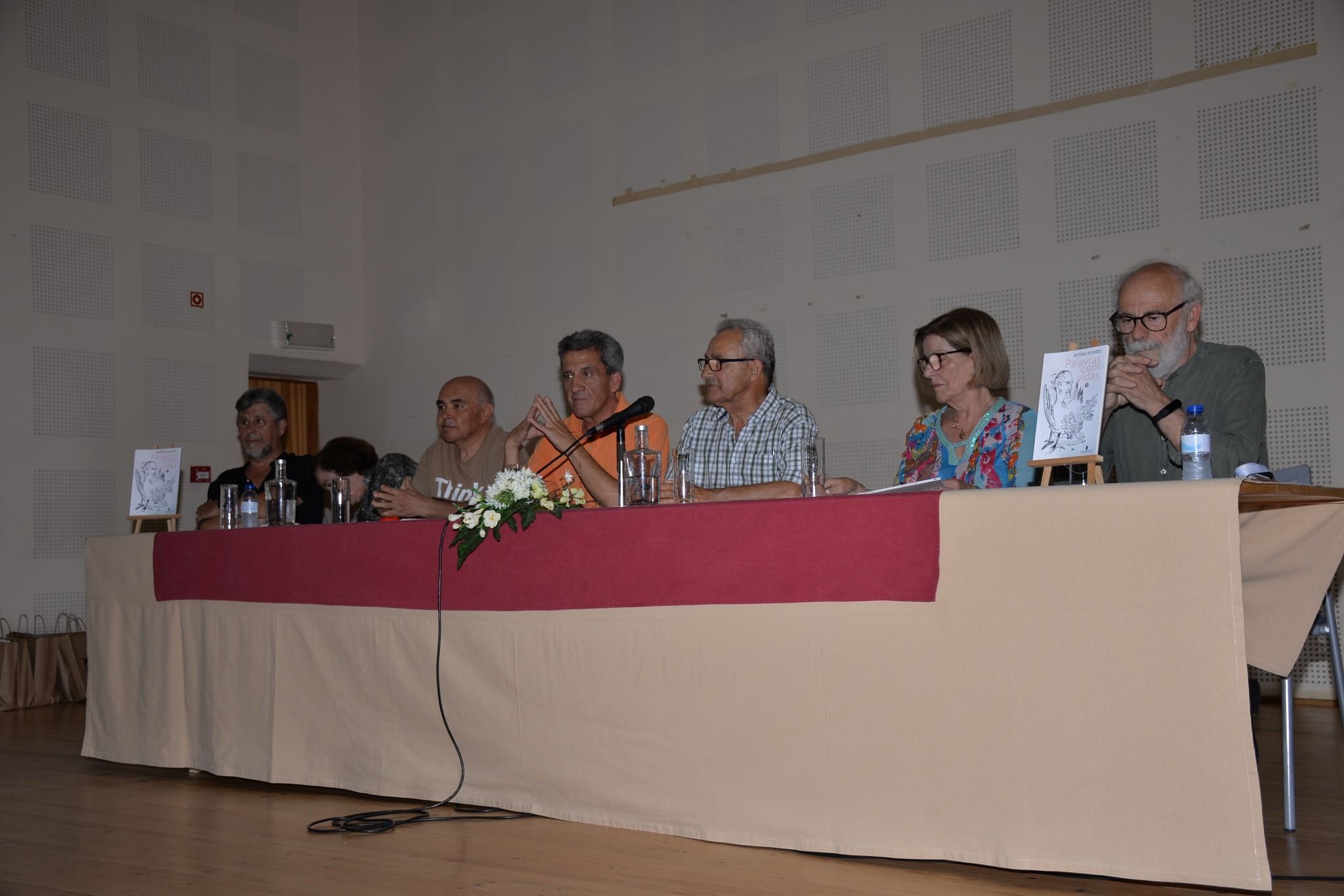 Apresentação do Livro Palavras com Vidas