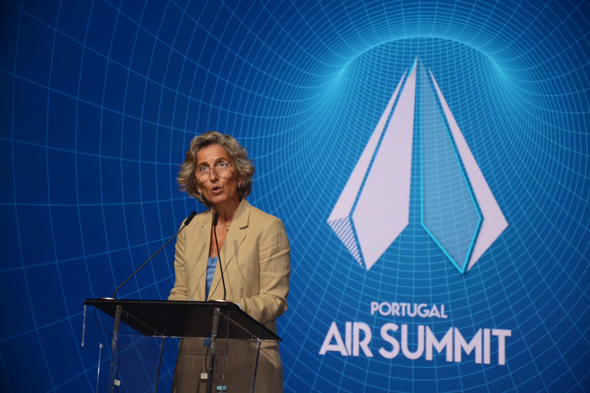 Ministra da Coesão Territorial visita Portugal Air Summit’22