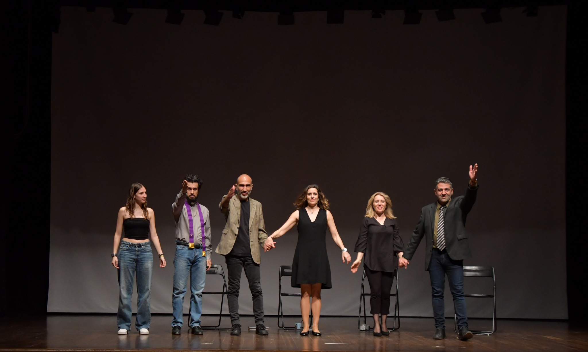 Teatro Até Ao Fim do Mês Por Todo o Concelho